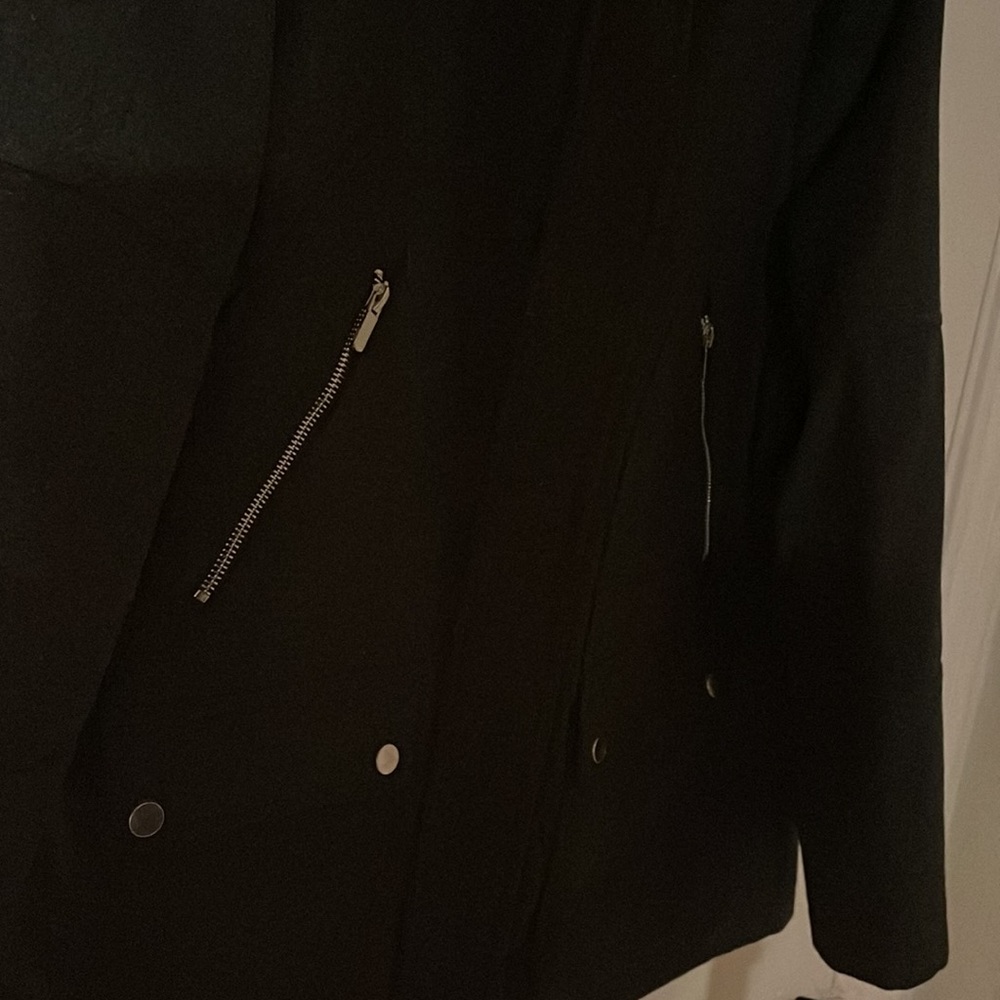 Jacket - Picture 3 of 4